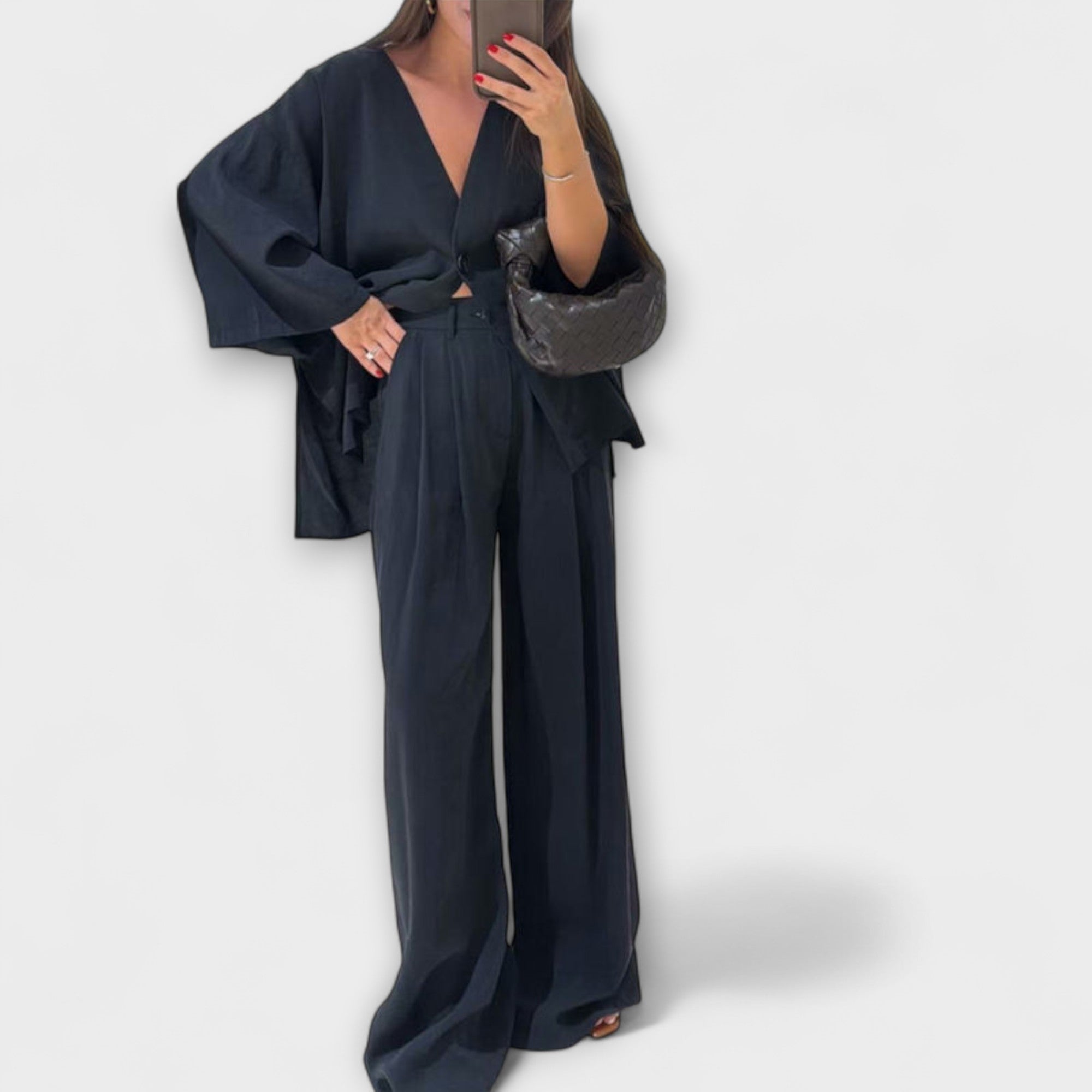 Jacqueline - Casual V-Hals Top og Bukser Duo