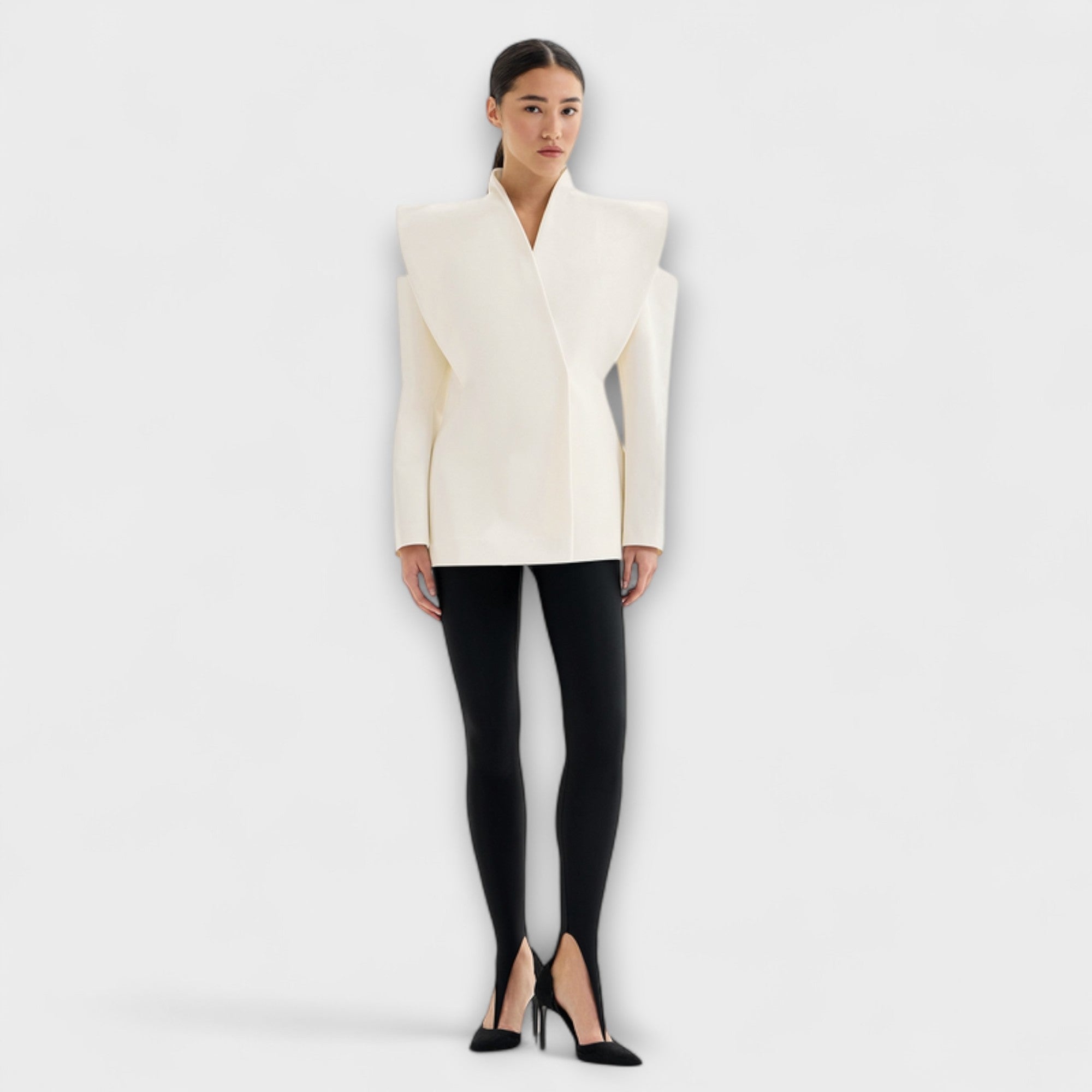 Valeria - Skulpturel Skulder Blazer