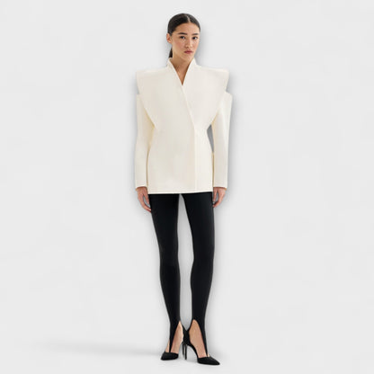Valeria - Skulpturel Skulder Blazer