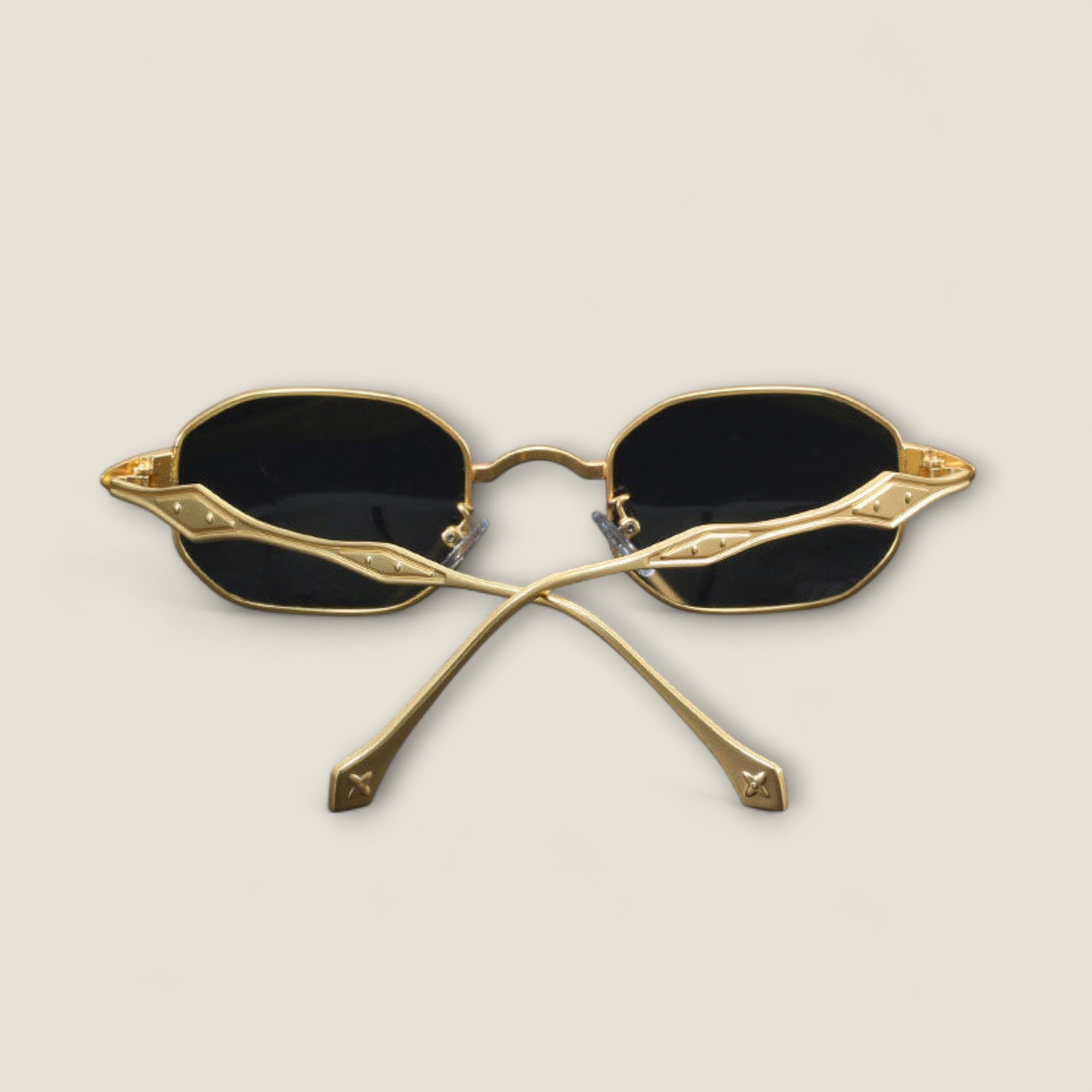 Sebastien - Skulpturerede Metal Shades