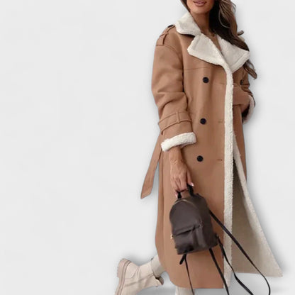 Maria – Lang Klassisk Jakke med Fleecefor og Teddy Krave