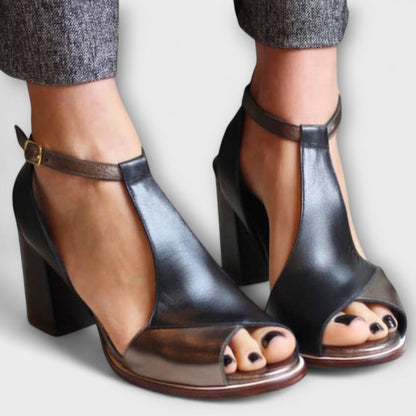 Nadaria – T-Strop Stil med Komfort