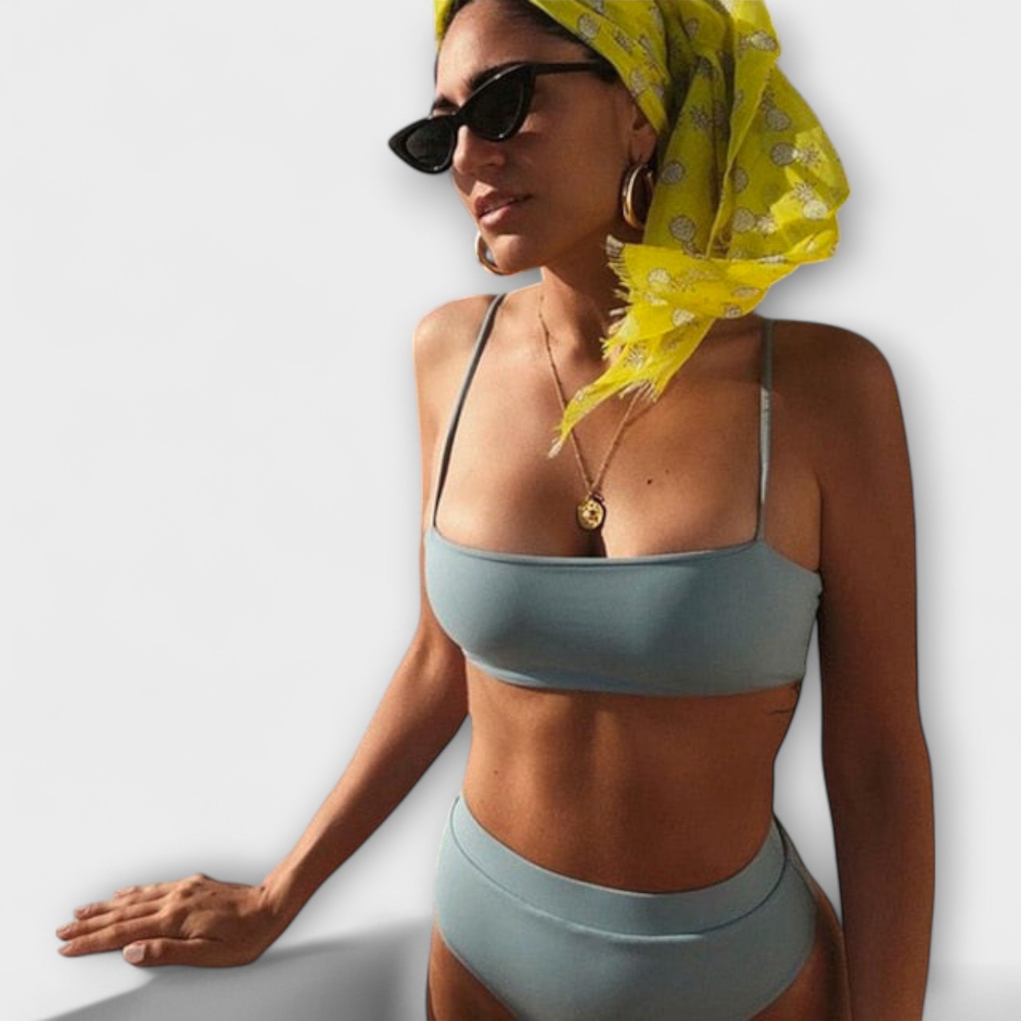 Amanda - To-delt Bikini Sæt